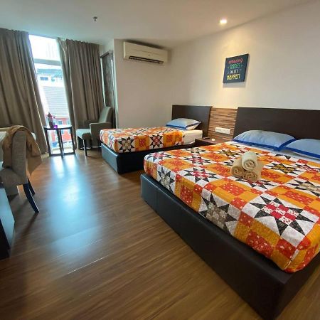 Cyber Studio Apartment كوتا بْهارو المظهر الخارجي الصورة
