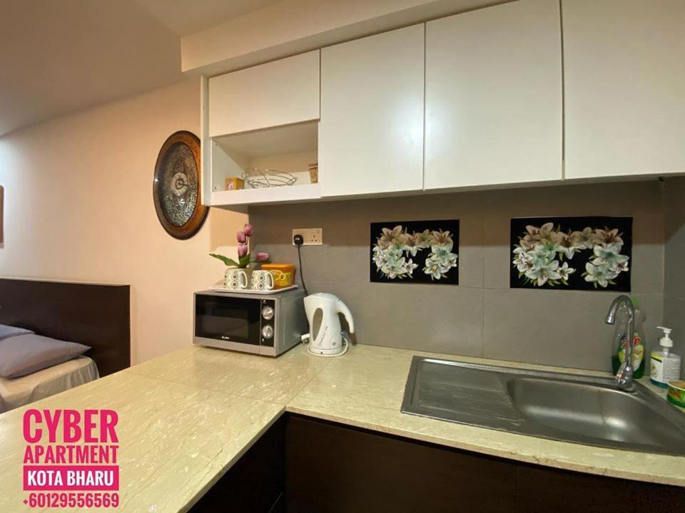 Cyber Studio Apartment كوتا بْهارو المظهر الخارجي الصورة
